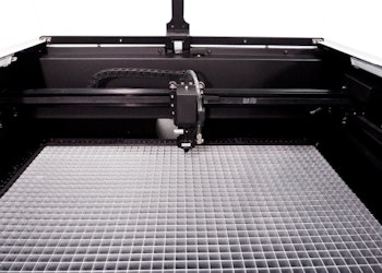 Høy hastighet og presisjon