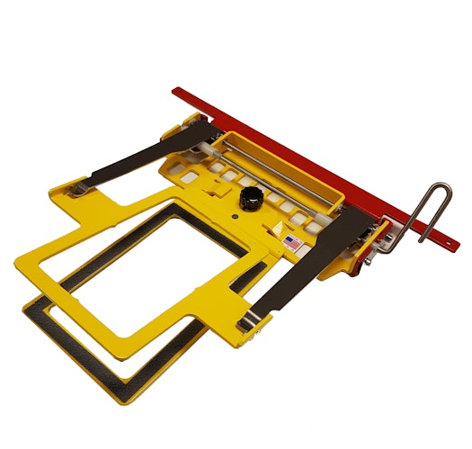 ME17124 Slim line liten innspenningsbrakett med vindu